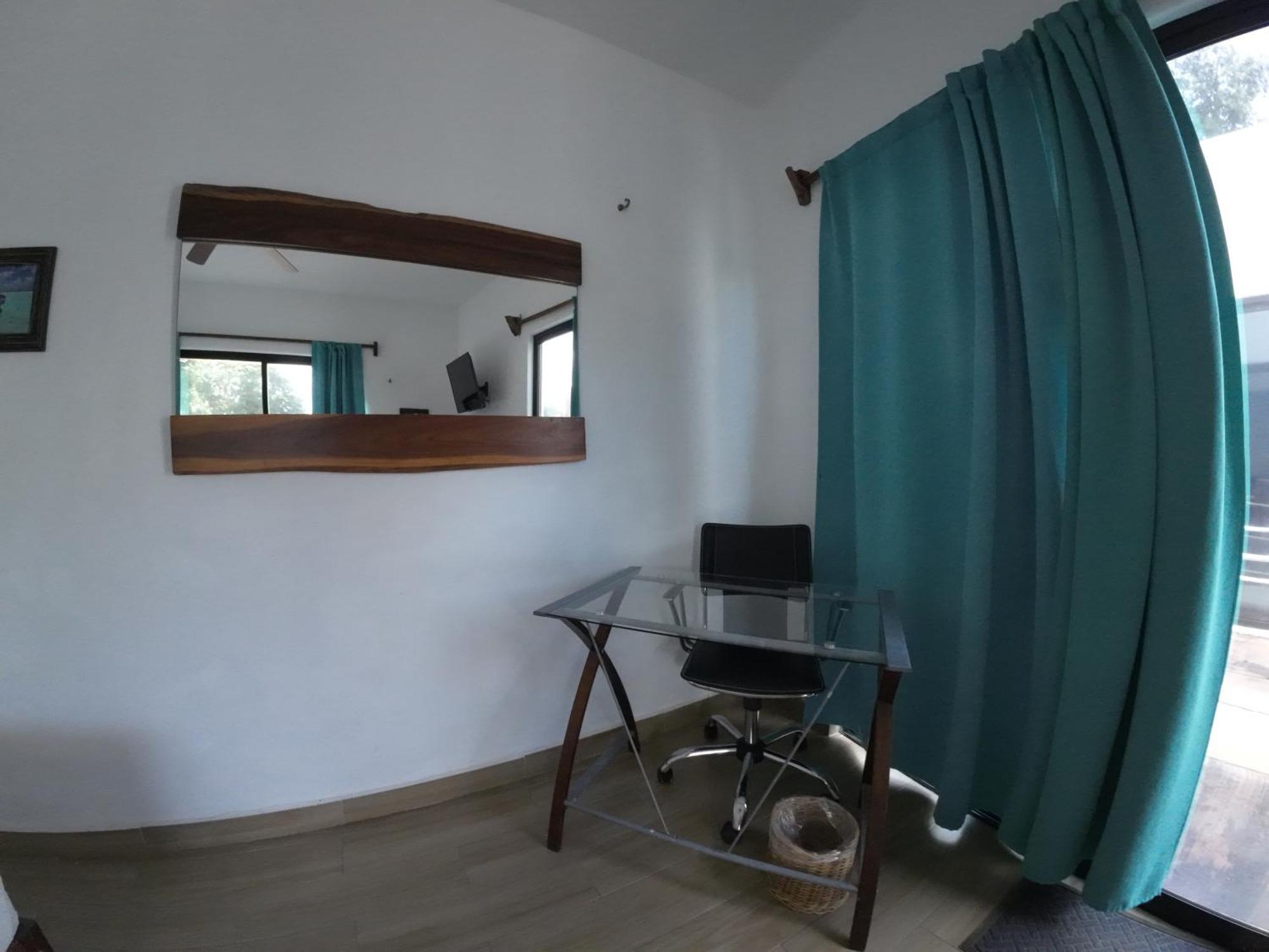 Ade Hotel Бакалар Екстериор снимка