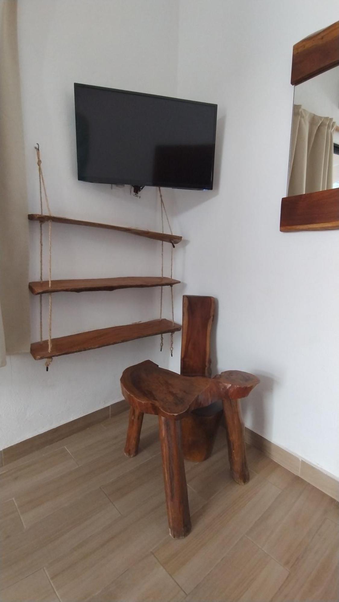 Ade Hotel Бакалар Екстериор снимка