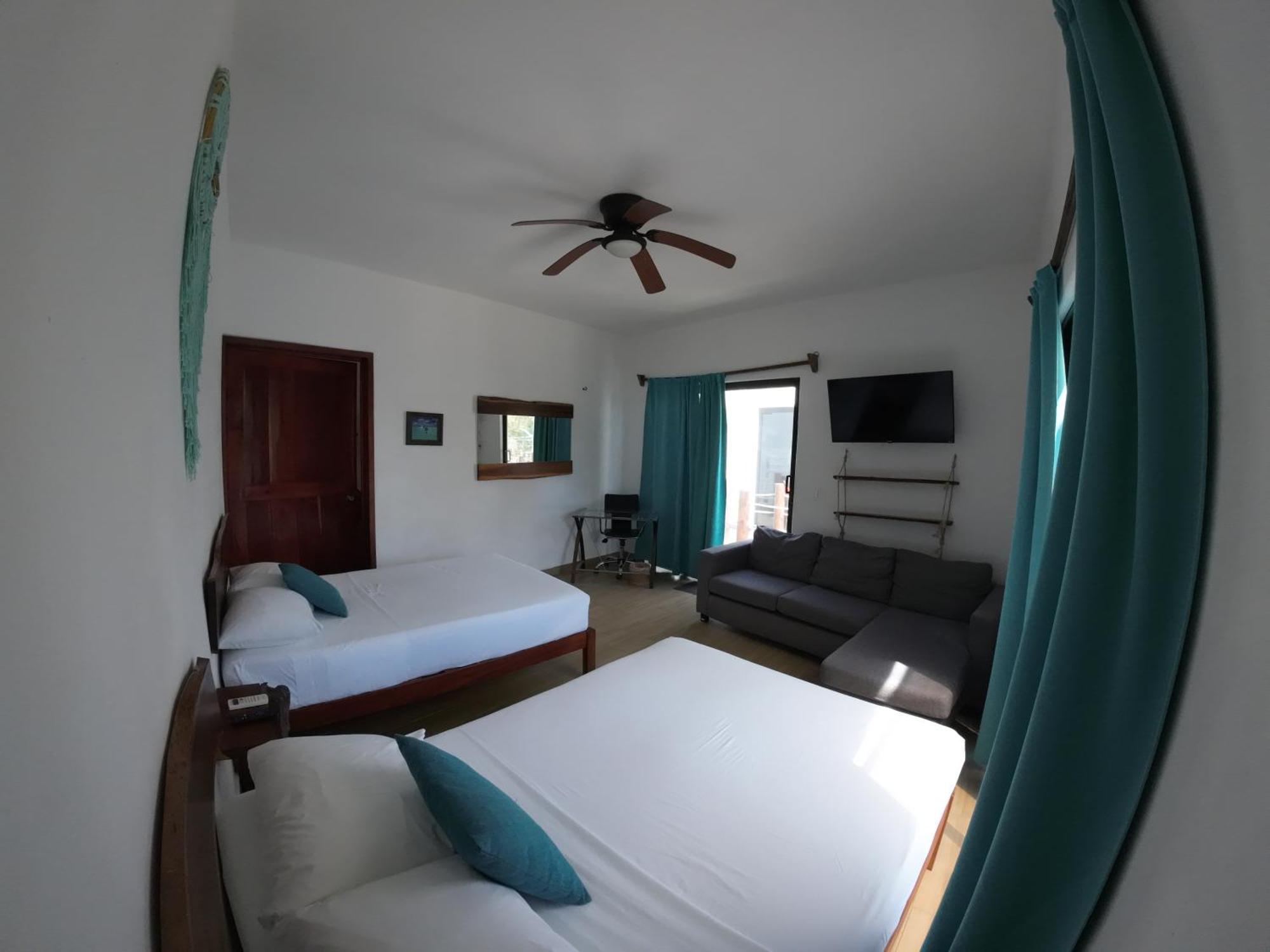Ade Hotel Бакалар Екстериор снимка