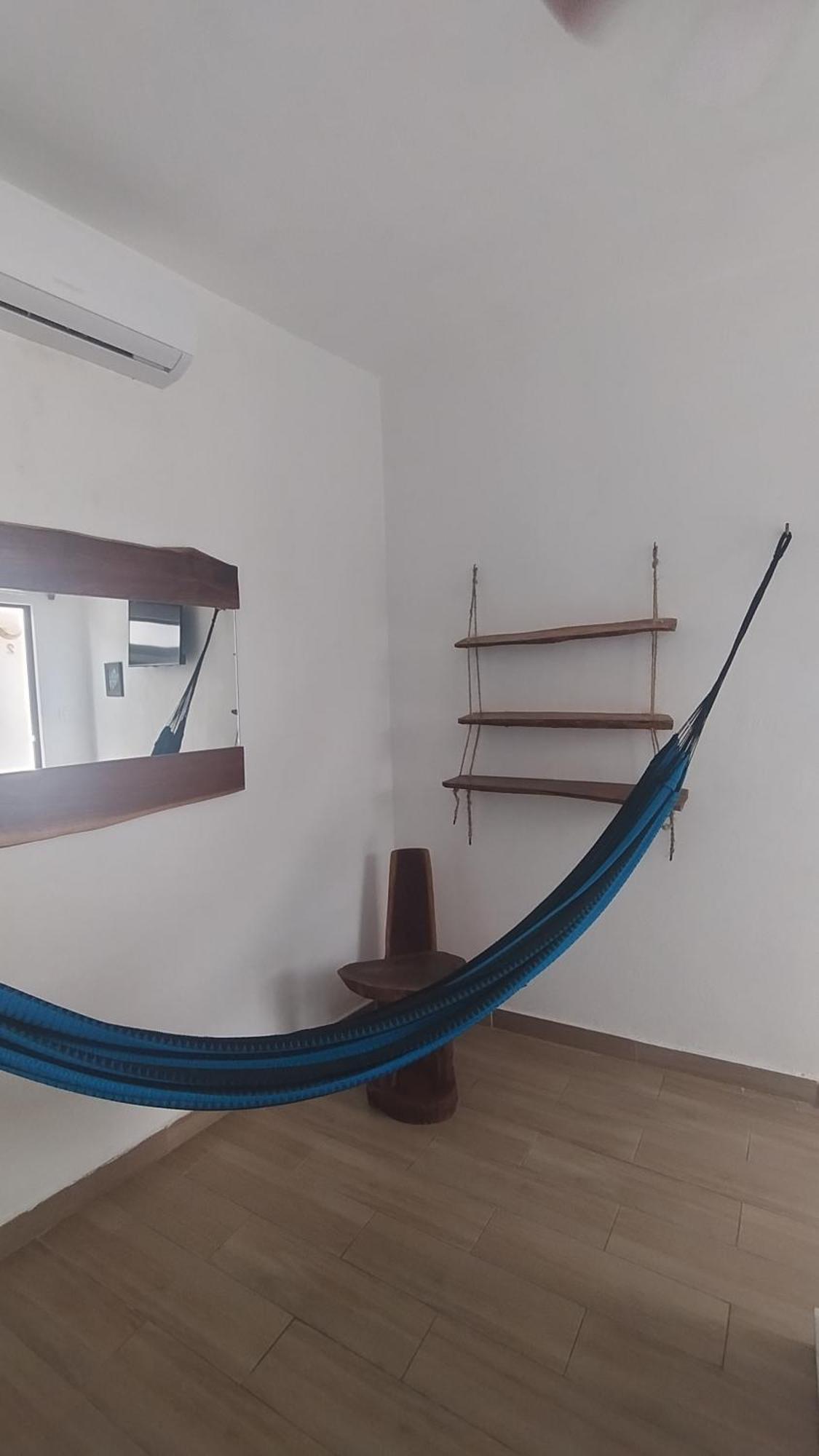 Ade Hotel Бакалар Екстериор снимка