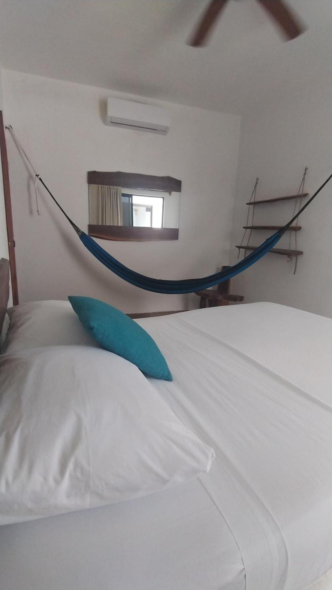 Ade Hotel Бакалар Екстериор снимка